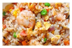 美味可口的虾仁牛肉蛋炒饭（用新鲜食材，做出口感绝佳的炒饭）
