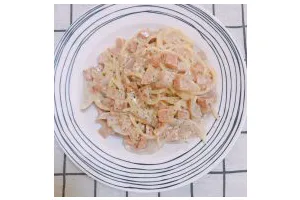 火腿奶油意面