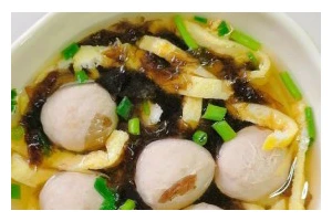 一碗滋补可口的紫菜肉丸儿汤（家常菜谱，健康营养又美味，让你暖身又滋补）