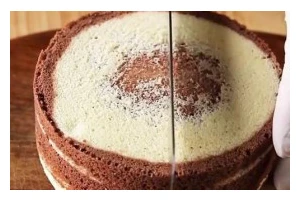 斑马纹戚风蛋糕八寸的制作方法（制作美味可口的斑马纹戚风蛋糕的关键步骤）