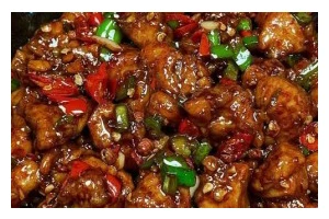 家庭自制辣子鸡的做法（学习新疆传统美食，做一道美味辣子鸡）