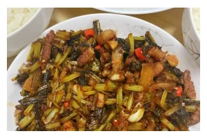 肉末辣炒雪里蕻食谱（家常菜做法，下饭利器）