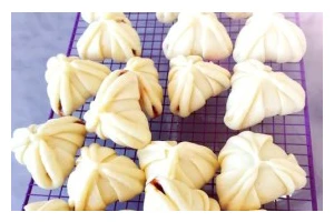 五彩糖果，制作并享受甜蜜（以甜蜜为主角的五彩糖果制作方法，让你轻松成为甜点大厨）