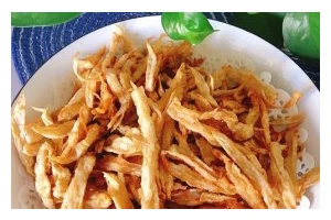 美味可口的酥炸杏包菇（以口感酥脆、外酥内软、味道独特为特点）