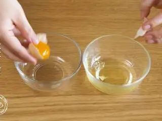 蔬菜蛋卷8m+,鸡蛋取蛋黄~