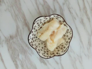 龙利鱼蔬菜粥,煮好捞出