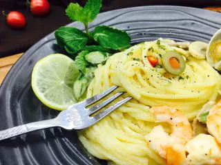 奶香浓郁 味道独特 简单易学 白汁海鲜意面,成品图