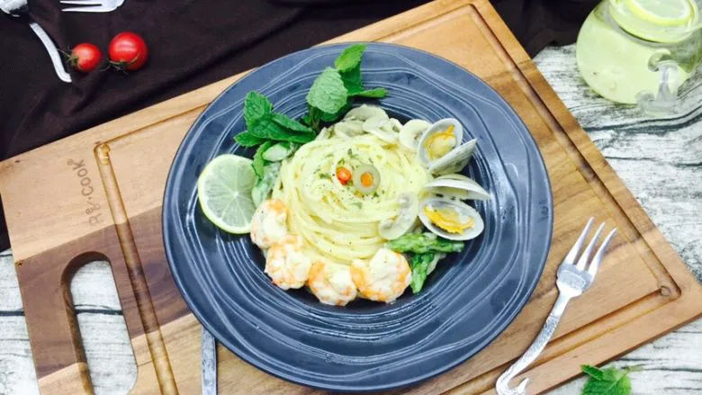 奶香浓郁 味道独特 简单易学 白汁海鲜意面