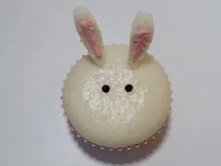 卡通立体可妮兔牛奶米糕,另外一个还可以这么画