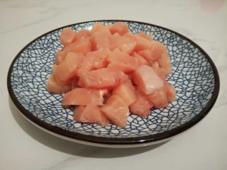 #咸味#盐酥鸡米花,再切成丁