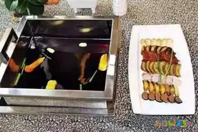 家常排骨火锅怎么做好吃_排骨火锅的家常做法_芝士火锅做法家常做法