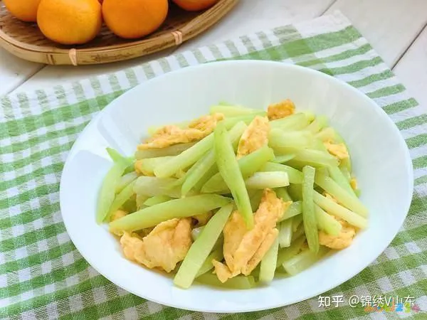 胡萝卜青椒炒肉的做法大全家常_蟹的做法家常爽口萝卜的做法_青椒胡萝卜家常做法