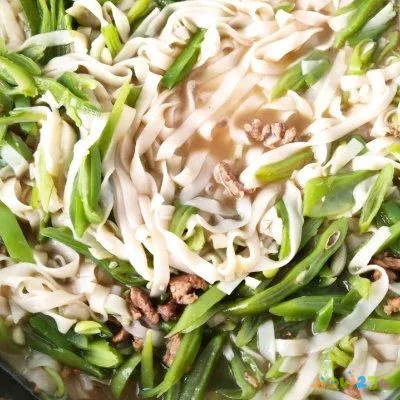 家常闷饼的方法_焖饼丝的家常做法_闷饼丝的家常做法