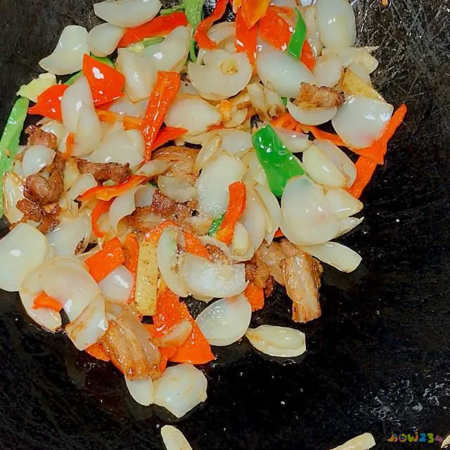 南瓜家常做法_南瓜做法大全家常_秋季适合做哪种南瓜盅家常做法