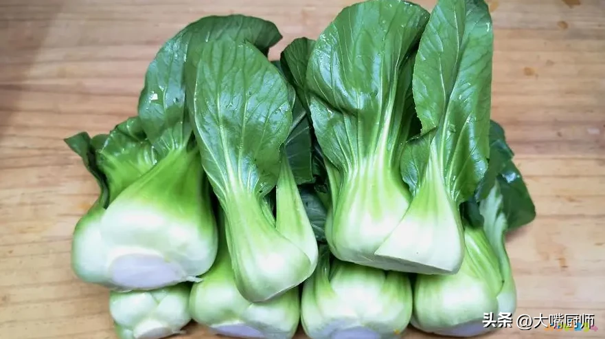 素炒青菜家常_炒素丸子的家常做法_炒大青菜家常做法