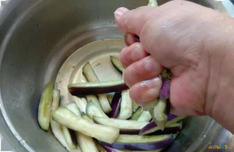 番茄酱茄饼的家常做法_酱炒菜花的家常做法大全家常_茄饼夹肉的家常做法