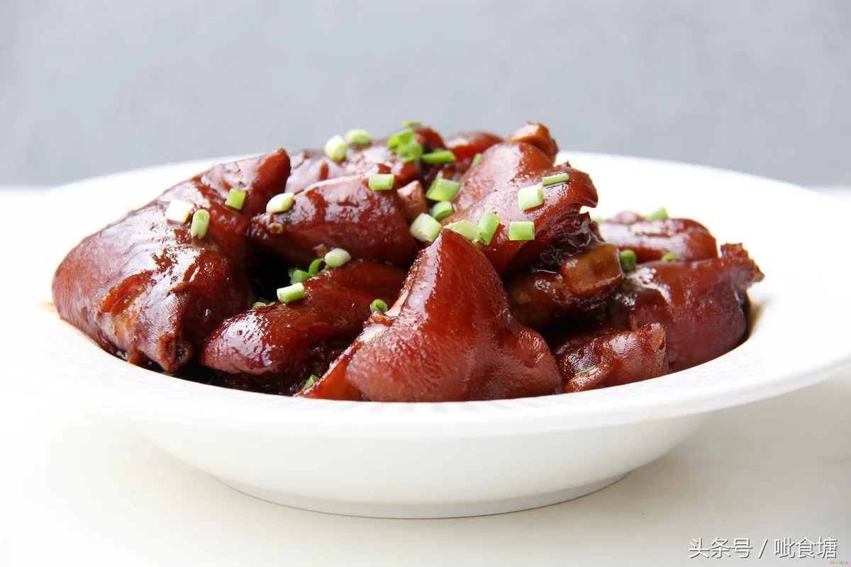 家庭酱猪蹄的做法_酱猪蹄的家常做法_酱猪蹄咋做