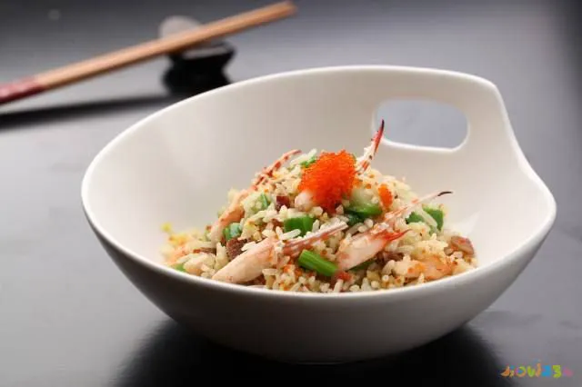 炒墨鱼的家常做法_干墨鱼仔的家常做法_干墨鱼炒饭的家常做法