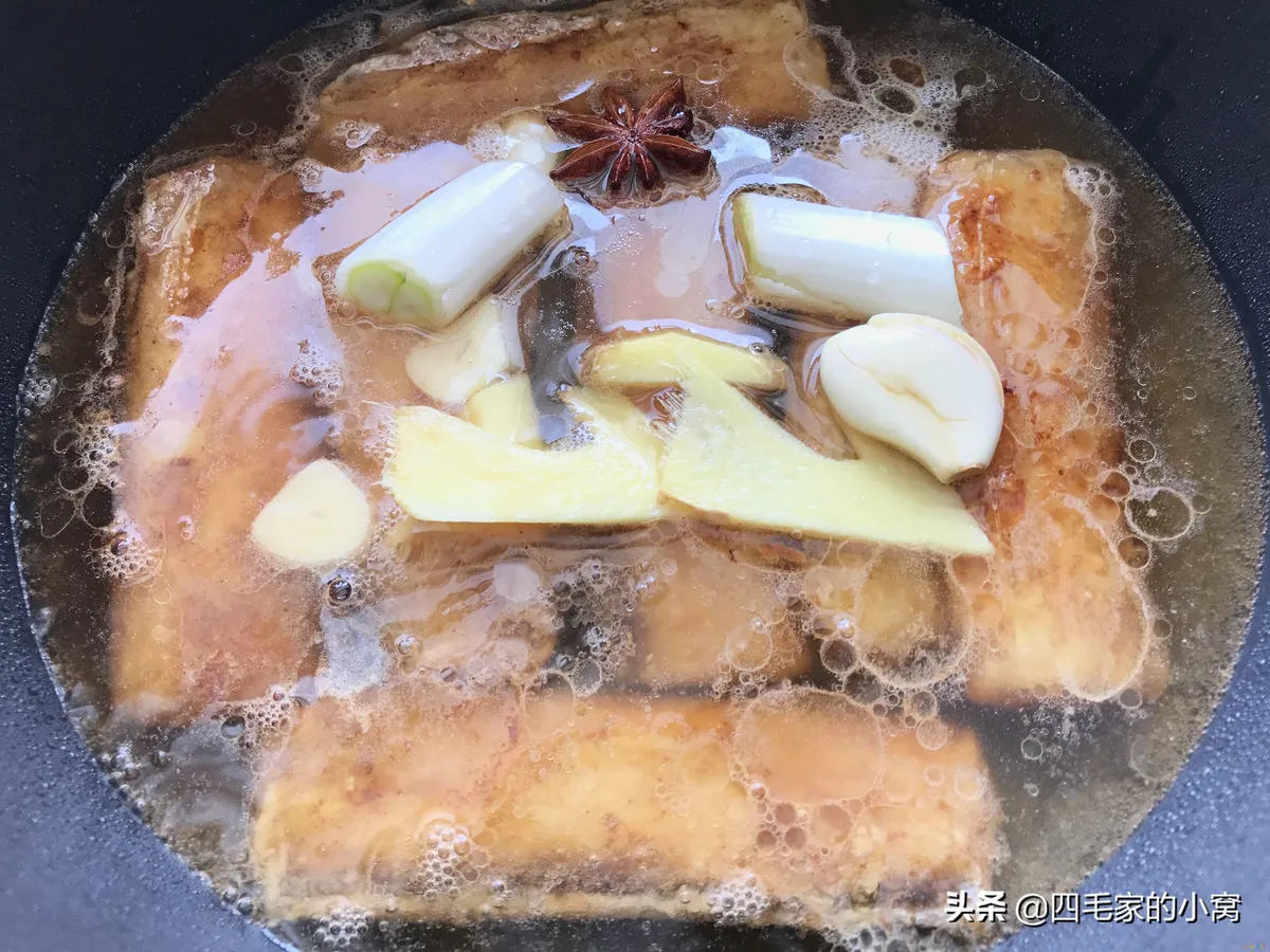 简单红烧带鱼做法_家常红烧做法带鱼怎么做_家常红烧带鱼的做法