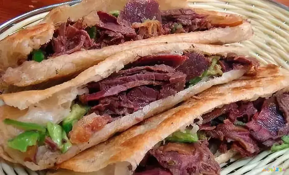 白菜家常做法焖饼怎么做_白菜焖饼的家常做法_白菜家常做法焖饼视频