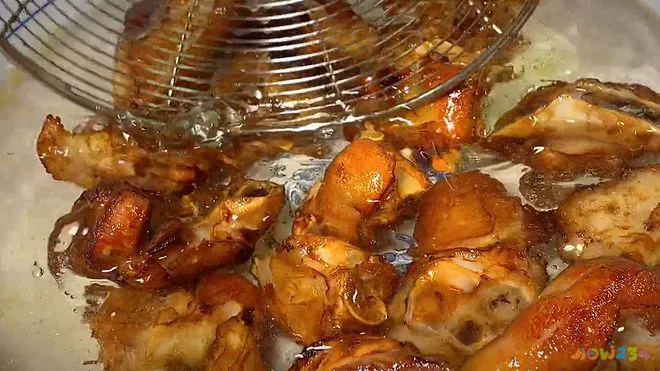 家常红烧肉的做法拌面的做法_红烧鸡爪家常做法_红烧鸡爪家常做法大全