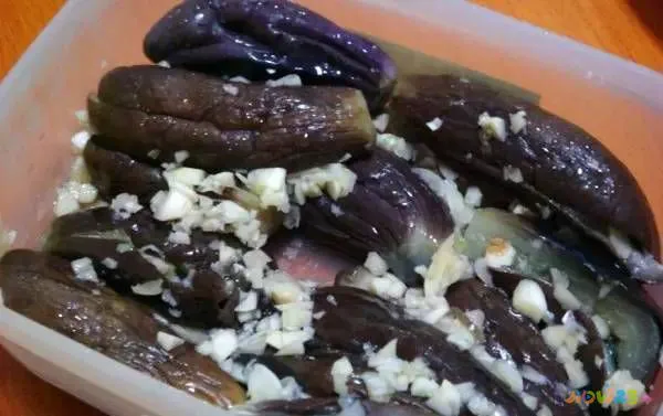 番茄酱茄饼的家常做法_素炸茄盒的家常做法_家常茄盒的做法