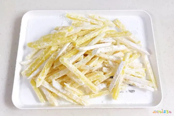 炸薯条的家常做法_炸甜红薯条的做法_如何做薯条家常做法