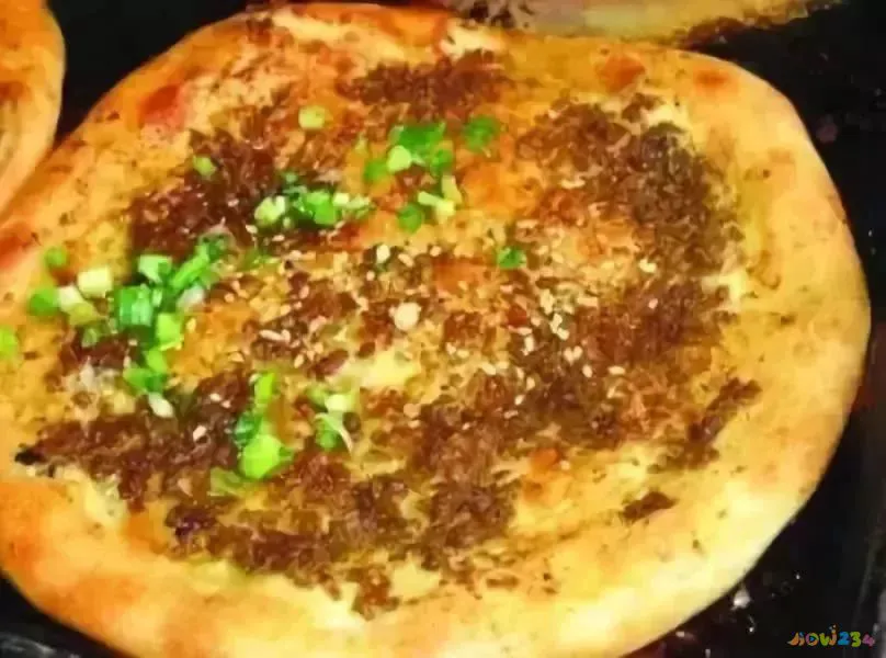 白菜家常做法焖饼怎么做_白菜家常做法焖饼视频_白菜焖饼的家常做法