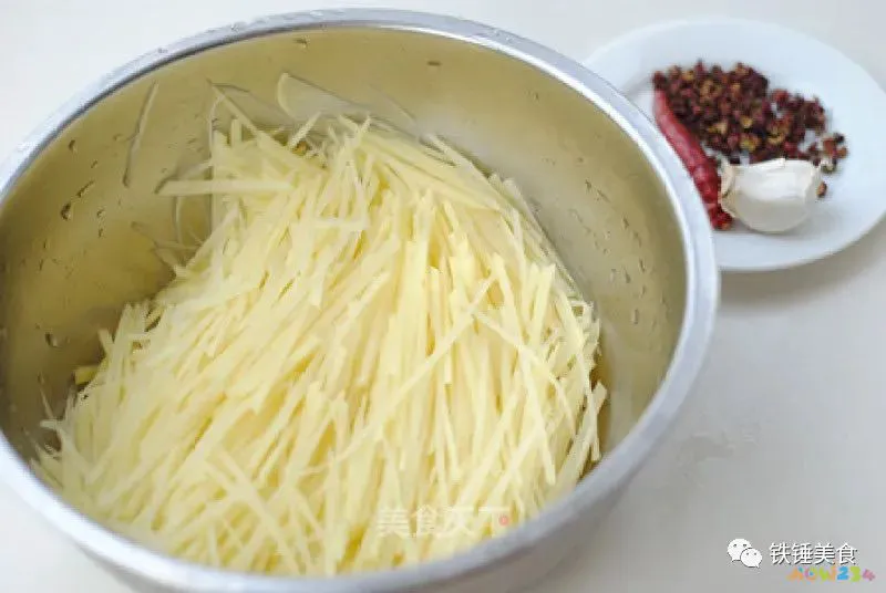31种土豆家常做法酸辣土豆丝_菜谱酸辣土豆丝_酸辣土豆丝的家常做法