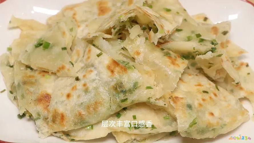 家常饼葱花饼的做法_家常葱花饼的做法_家常饼葱花饼怎样烙才松软