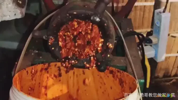 面条鸡肉家常做法视频_面条鸡肉家常做法窍门_鸡肉面条的家常做法