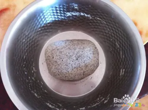 糯米粑粑做法家常做法_糯米丸子的家常做法蒸_糯米蒸丸子的家常做法