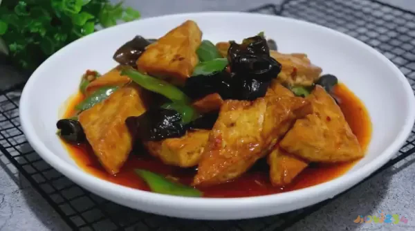 老虎菜的家常做法_家常菜成本_一亩鱼菜共生成本