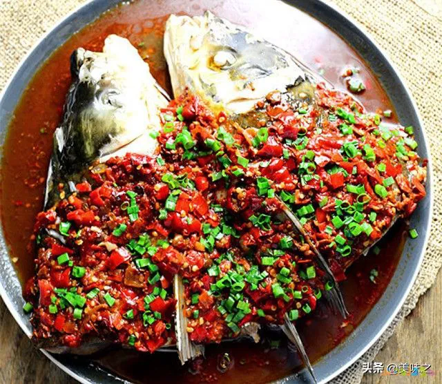 鱼头剁椒鱼头_剁椒鱼头的家常做法_家常鱼头做法剁椒怎么做
