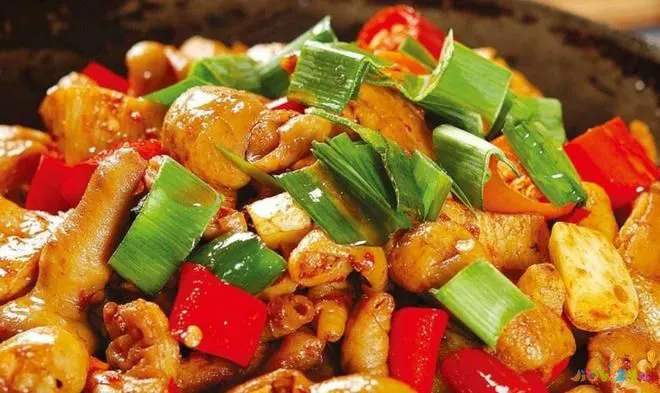 家庭酱猪蹄的做法_酱猪蹄的家常做法_家庭酱猪蹄儿制作方法窍门