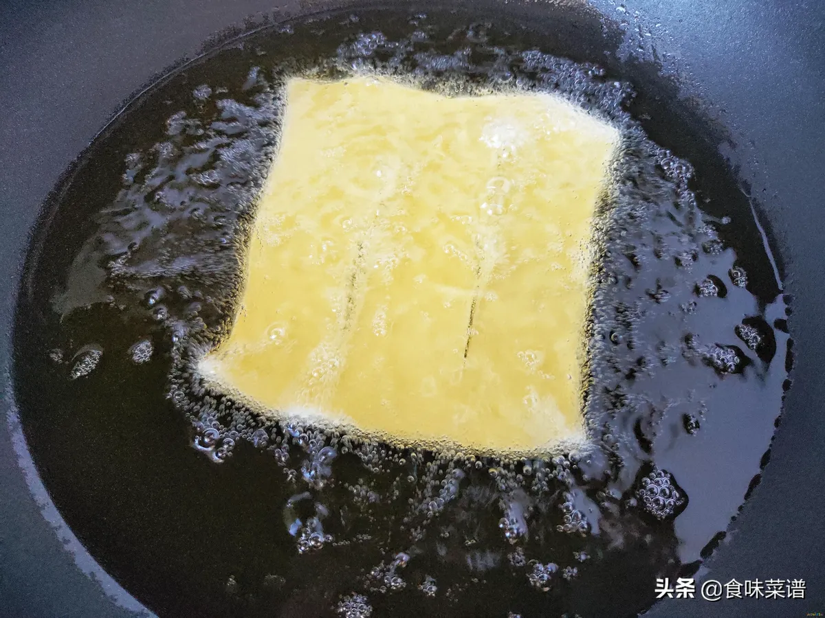 煎饼果子的家常做法_山东煎饼家常做法_煎饼里果子的做法大全