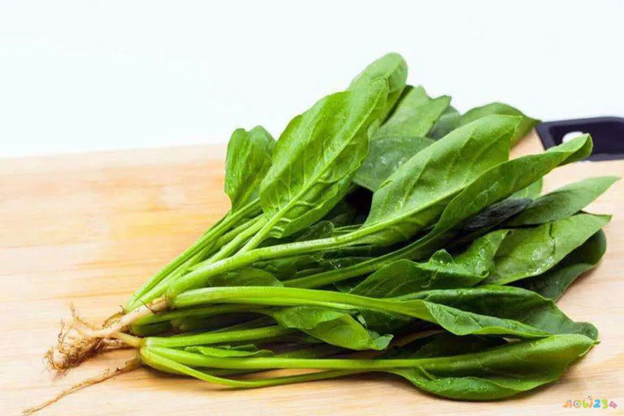 盐菜回锅肉的家常做法_儿菜的家常做法_辣味家常菜高血压