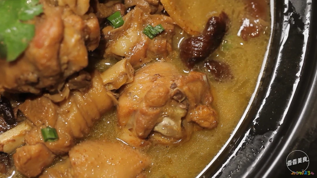 东北红烧肉的家常做法_东北家常菜_东北酱茄子的家常做法