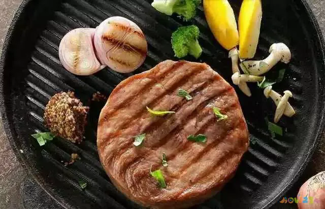 在家怎么煎牛排家常做法_煎牛排的家常做法_煎牛排家常做法步骤