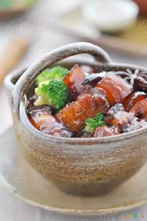 如何让红烧肉好吃_文怡家常菜 红烧肉_如何把红烧肉做的不腻