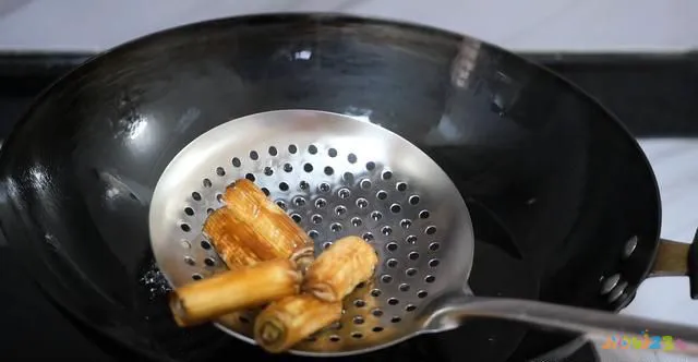 葱烧海参的家常做法_葱烧海参家常做法视频_葱烧海参的做法 家常做法视