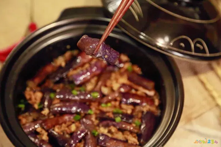 肉烧茄子的家常做法_肉烧梅干菜的家常做法_烧酱茄子的家常做法