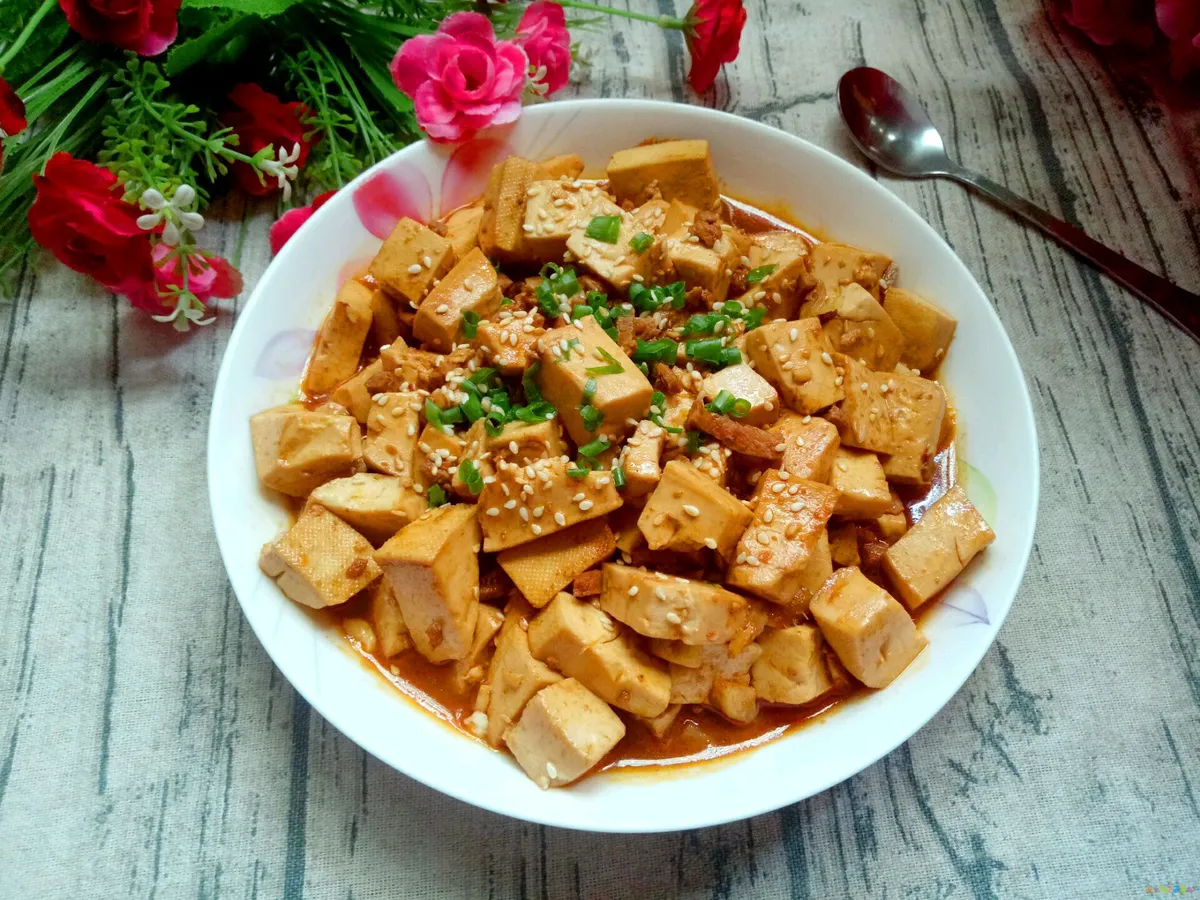 红烧肉豆腐的家常做法_豆腐的做法大全家常红烧肉的做法_家常豆腐做法
