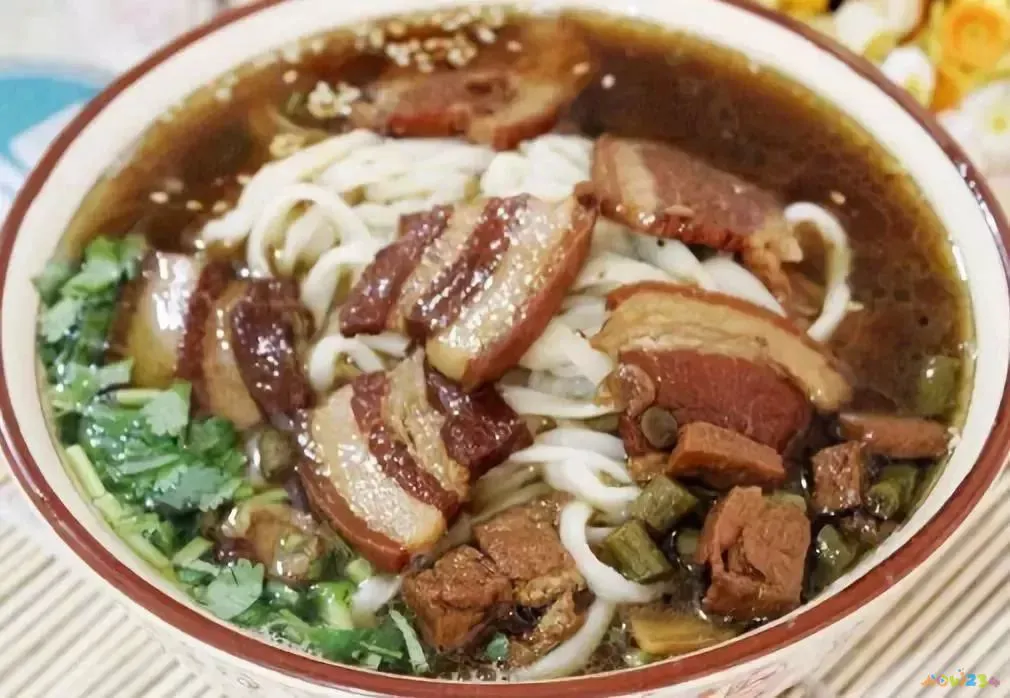 白菜家常做法焖饼怎么做_白菜焖饼的家常做法_白菜家常做法焖饼视频