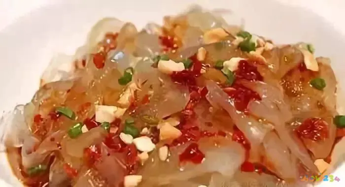 白菜焖饼的家常做法_白菜家常做法焖饼视频_白菜家常做法焖饼怎么做