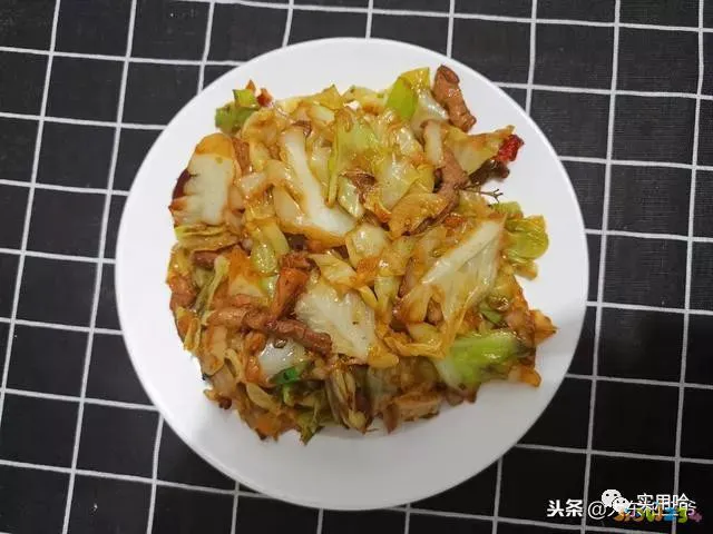 圆白菜炒面的家常做法_圆白菜的家常做法_家常圆白菜的做法大全