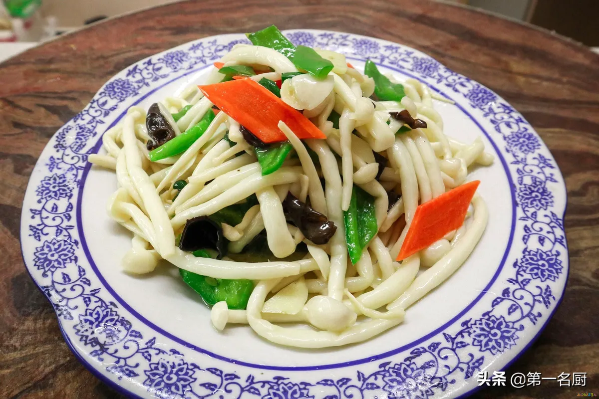 白雪菇的家常做法_珊瑚菇的家常做法_肉炒菇的家常做法