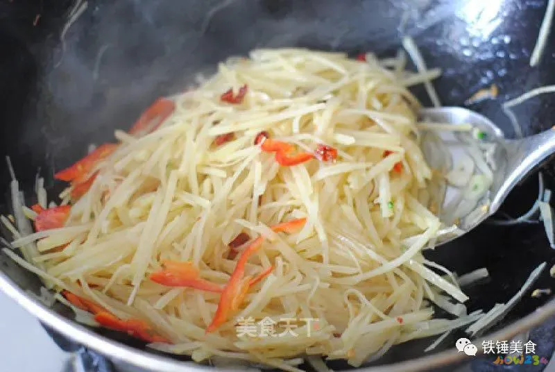 菜谱酸辣土豆丝_酸辣土豆丝的家常做法_31种土豆家常做法酸辣土豆丝