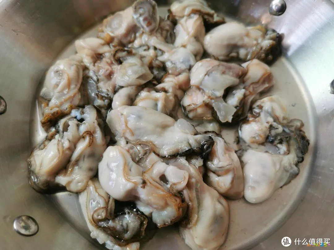 生蚝怎么做好吃？别蒸别水煮，分享简单又好吃的做法，鲜嫩肥美