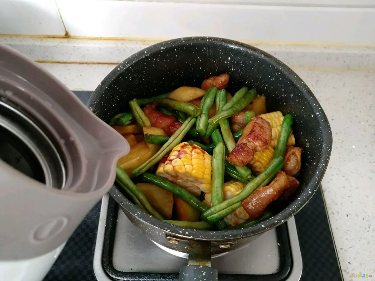 乱炖的家常做法步骤_乱炖的家常做法视频_家常乱炖的做法